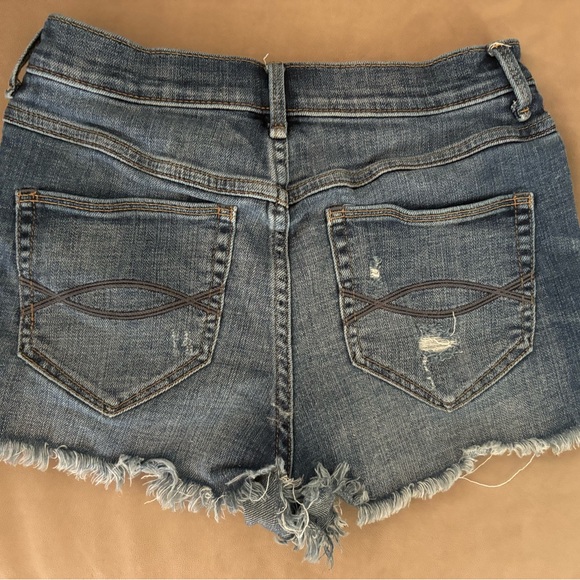 Abercrombie & Fitch Jean shorts - Picture 2 of 2